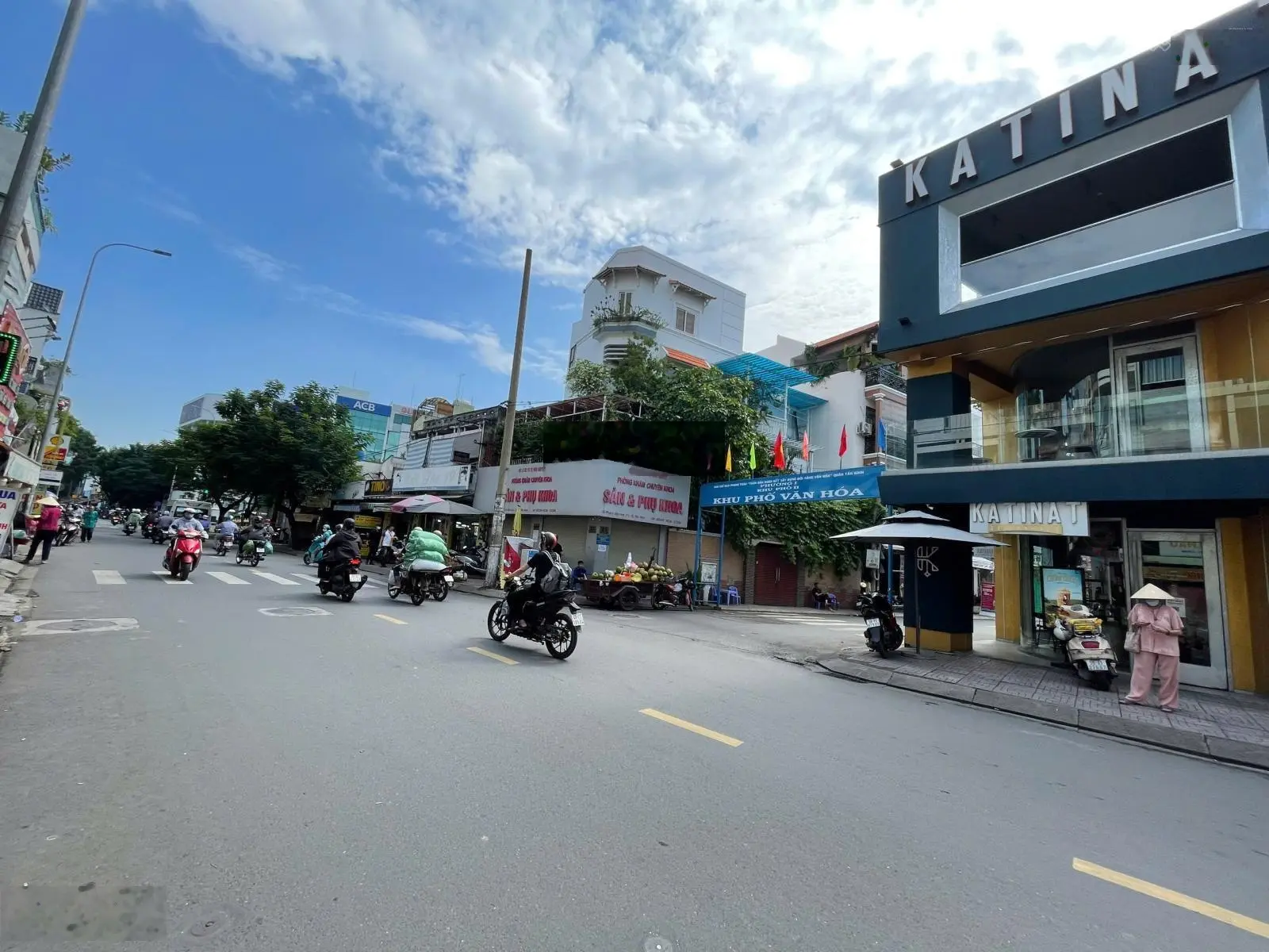 Măt tiền Lê Quang Định 7x19 2 lầu HĐ thuê 70 triệu