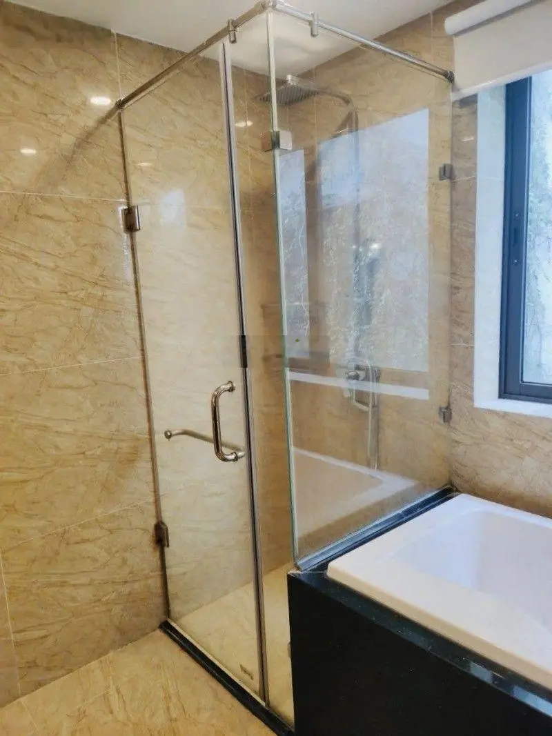 Chính chủ tôi cần thanh khoản gấp tòa siêu phẩm 198m 8 tầng thang máy Tây Hồ Hà Nội vị trí đắc địa