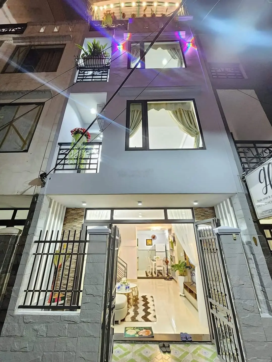 Giảm 1 tỷ! Bán nhà 4 tầng 72m2 Hồ Xuân Hương, P.14, Bình Thạnh - 3tỷ270 sát mặt tiền 10m. Thuê 37tr