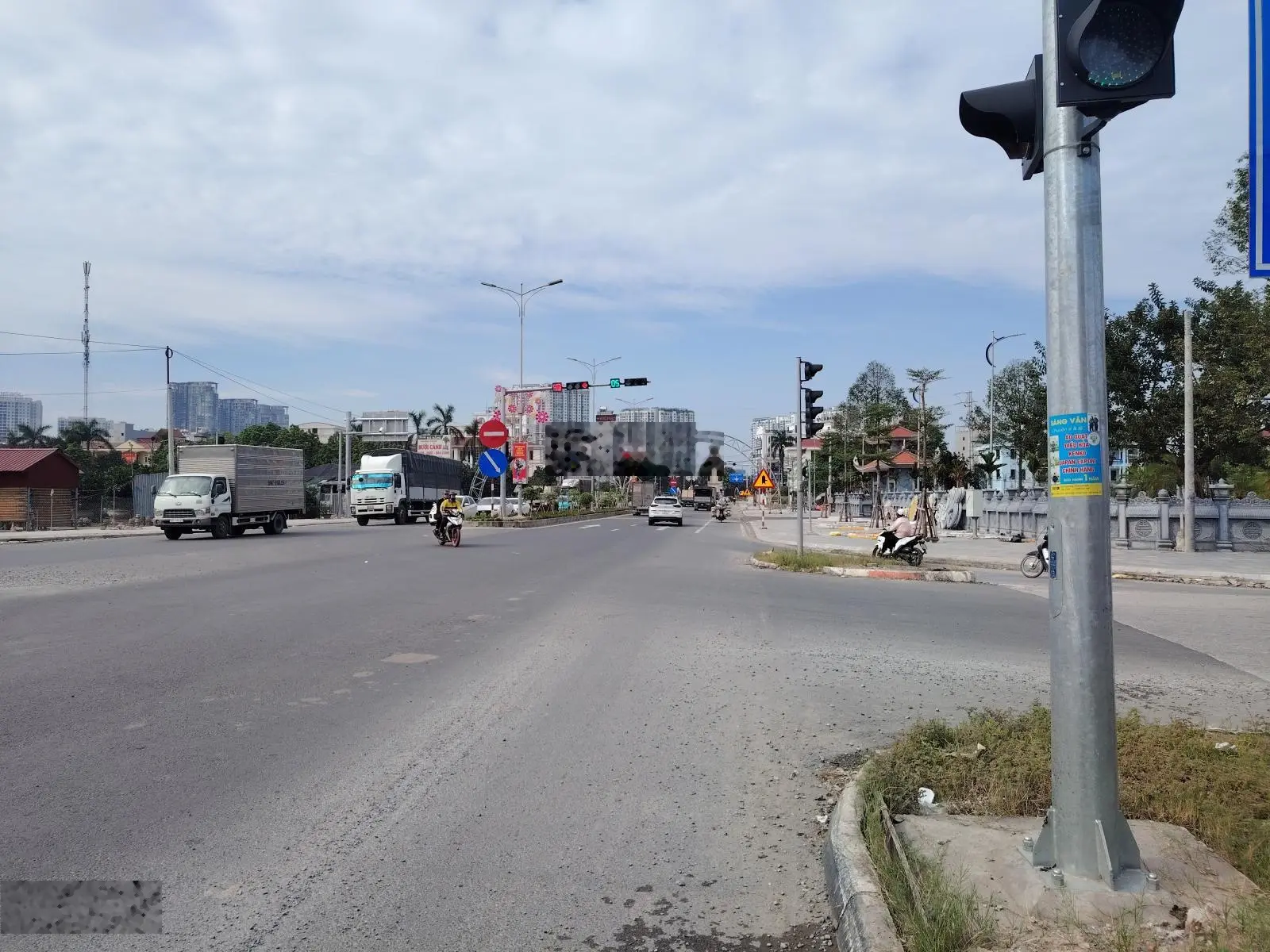Duy nhất: Đất đấu giá Phụng Công, ôtô tránh, 76 m2, Mt 8 m, chỉ 4.15 tỷ.