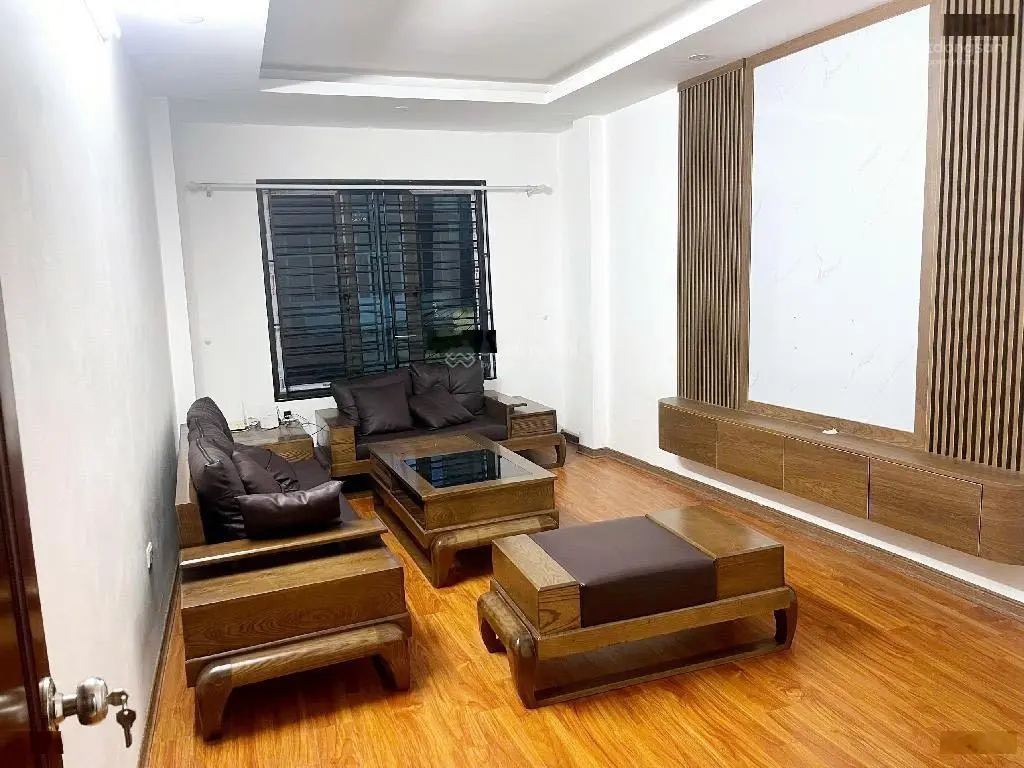 Bán nhà đường Hoàng Mai, gần ô tô, khu phân lô, hàng xóm Feliz Home, 37m2, 5T, hơn 5 tỷ