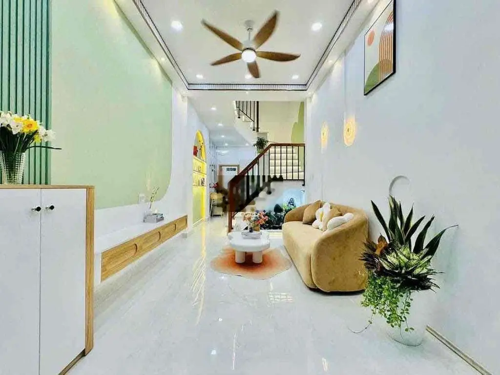 Cần bán căn nhà Đ.Nguyễn Văn Trỗi, P.11,Q.Phú Nhuận. Giá: 4.2 tỷ - 45m