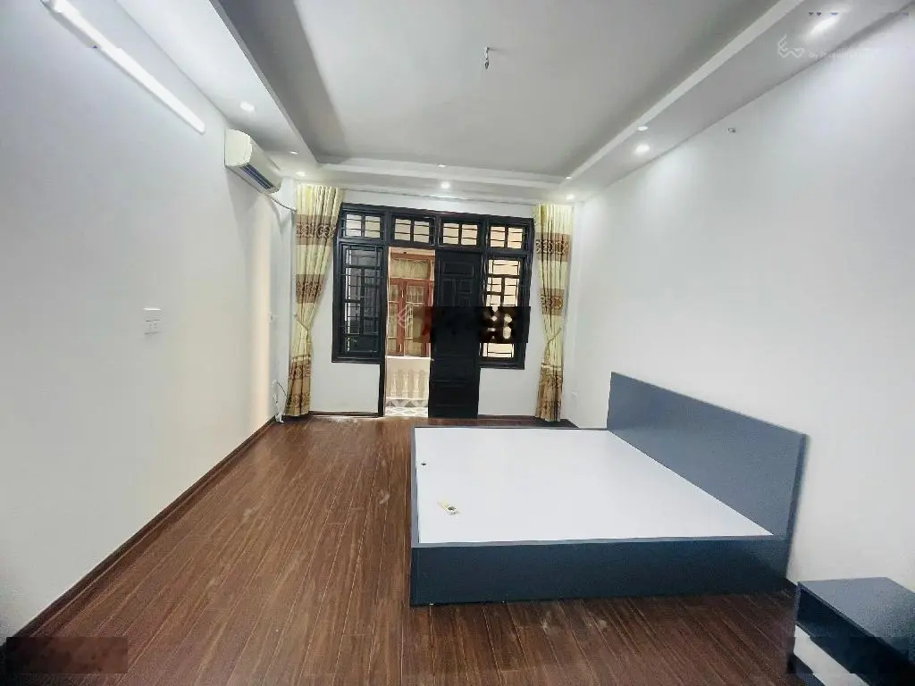 Nhà đẹp -trương định - hoàng mai - chắc chắn - 5 tầng -39m2 - mặt 4m - giá 6,7 tỷ