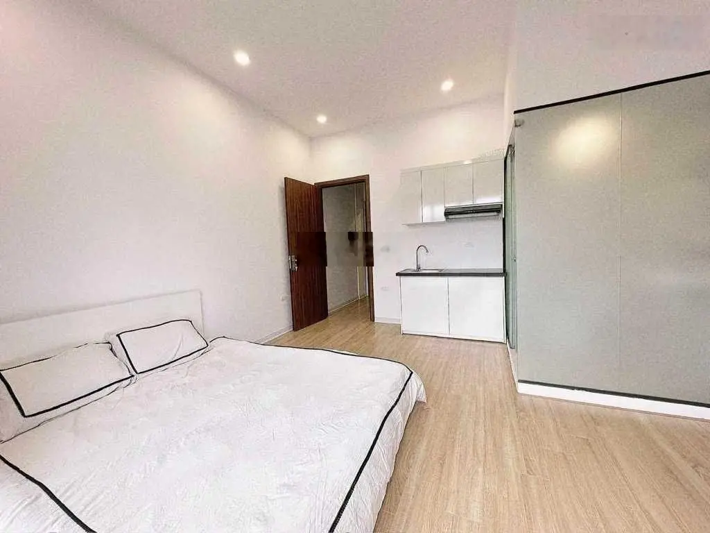 BÁN NHÀ MẶT NGÕ KHƯƠNG ĐÌNH THÔNG KINH DOANH - SỔ PHÂN LÔ VUÔNG ĐẸP- 5 tầng- 40m2-mt 4.2m-8 tỷ
