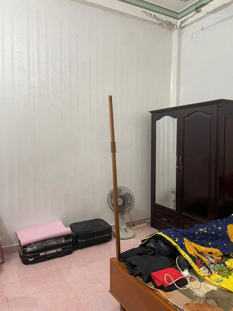 Nhà 4 tầng hẻm ô tô thông đường Quang Trung