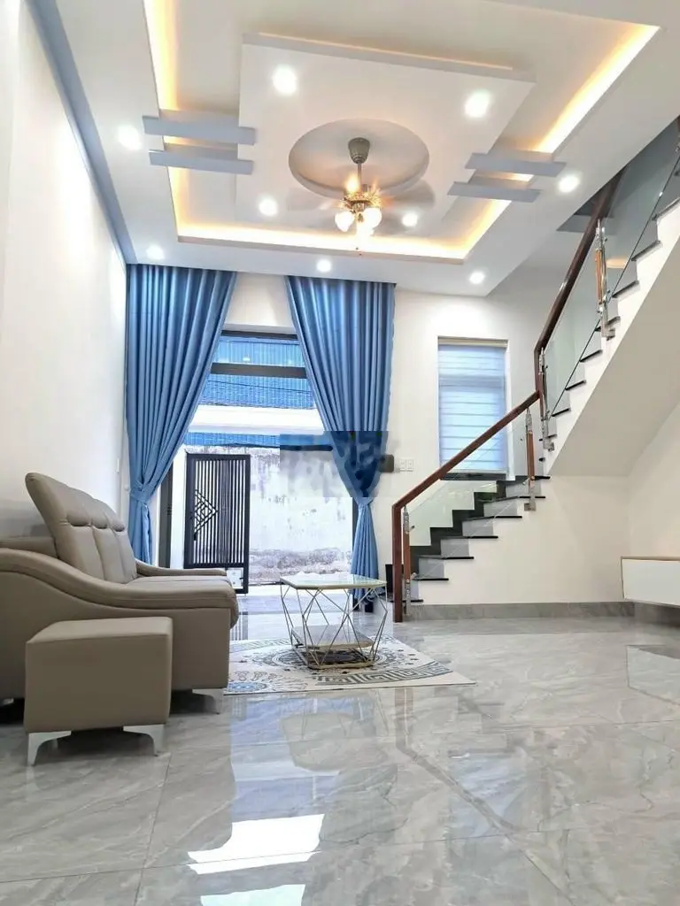 Ngay bệnh viện da liễu 5x21m , chuyển công tác nên bán gấp