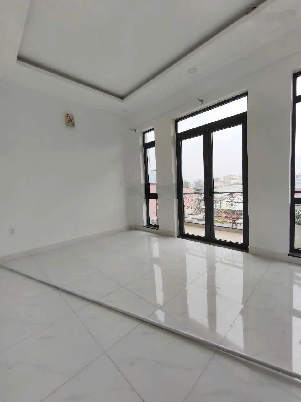 7,4 Tỷ , Nhà 3 tầng , 115m2 , Ngang 5m , Đường xe hơi tránh , Đường Bùi văn Ngữ , Hiệp Thành , Q12.