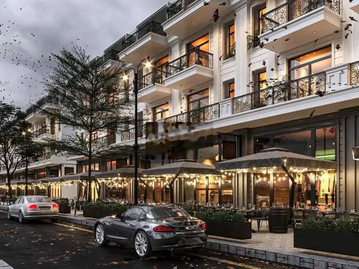 SHOPHOUSE 1 TRỆT 2 LẦU MẶT TIỀN NGUYỄN THỊ MINH KHAI TP NGÃ BẢY