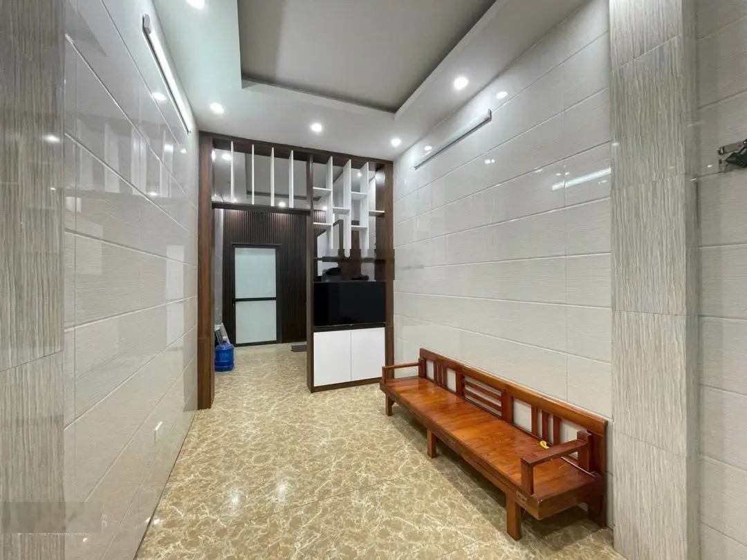 Bán nhà ngõ rộng đường Trung Phụng 32 m 4.9 tỷ Đống Đa , ở ngay , kinh doanh.
