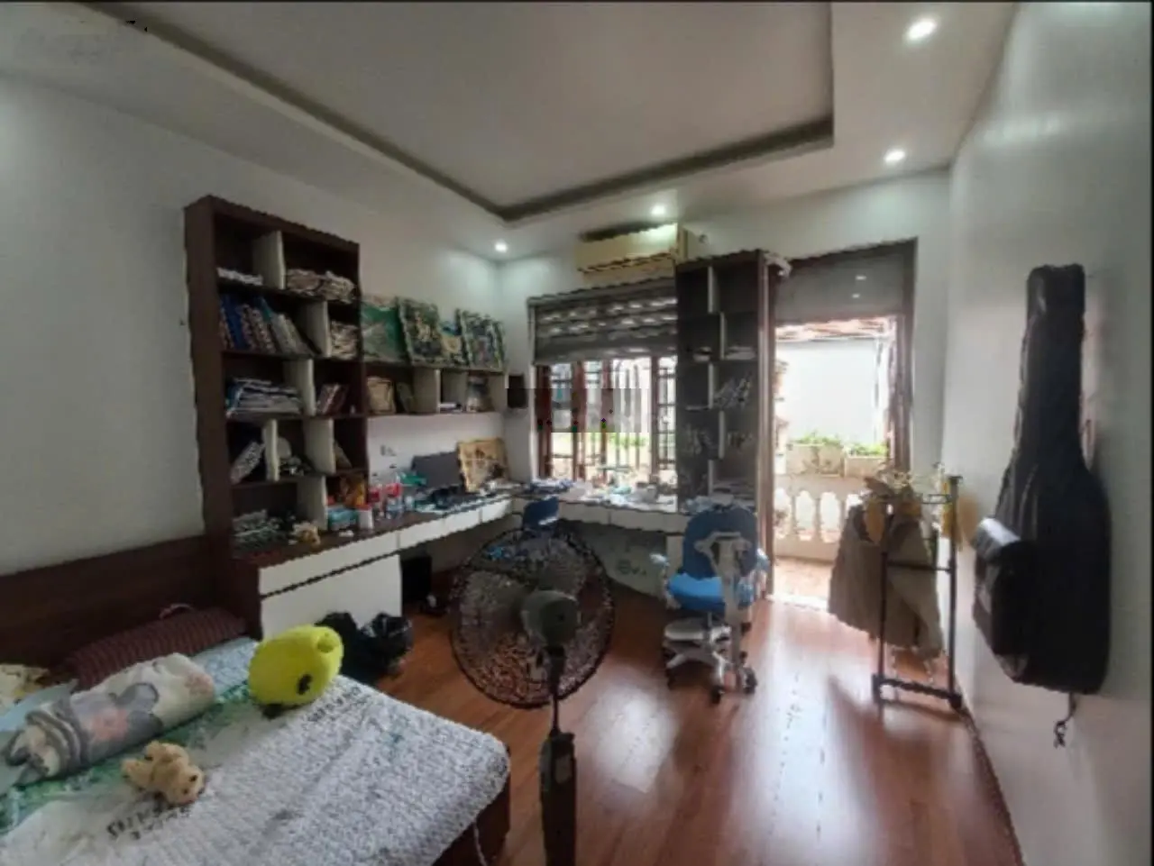 Bán nhà cầu diễn _ 2 thoáng ngõ thông ô tô qua _ kinh doanh nhỏ , ở sướng. dt : 60m giá 8.8 tỷ