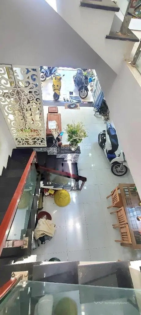 Nhà 4 tầng mới ở ngay , tạ quang bửu quận 8 , xe hơi tới cửa , 8pn 5wc , nhỉnh 6 tỷ