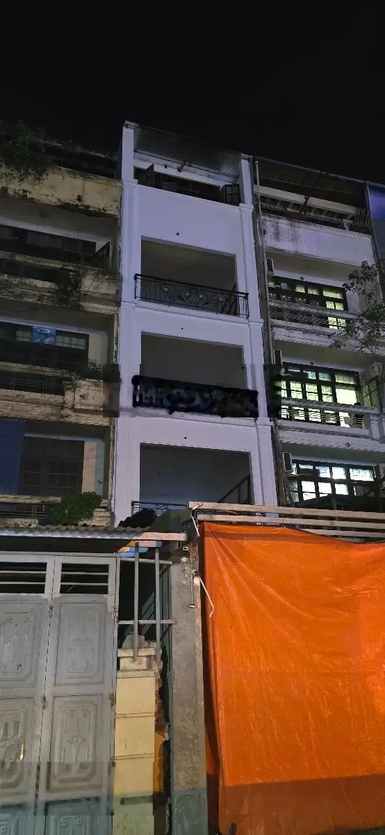 bán gấp nhà mặt phố kim đồng - dt :116m2 mặt tiền 4,2m đường rộng trên 30 m phong thuỷ đẹp .