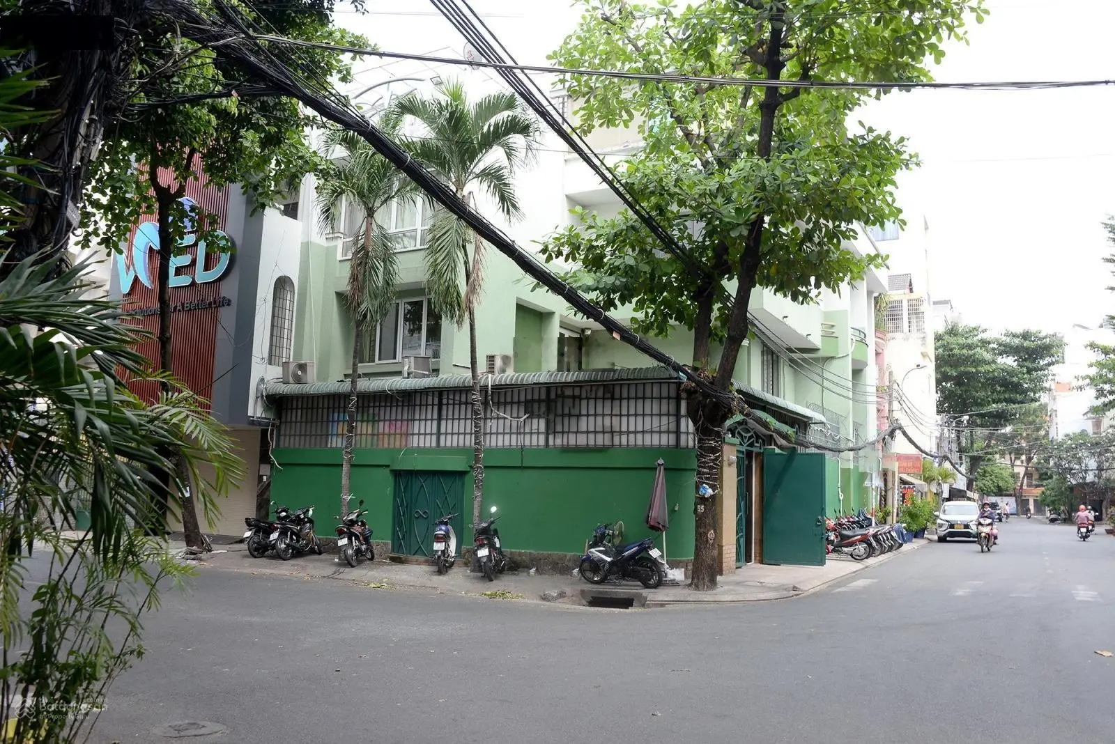 Hiếm! Giá tốt 11.7 tỷ TL - Nhà mặt tiền 4 tầng khu VIP K300 Tân Bình 4,3x17m 6PN 7WC - TN 35tr/th