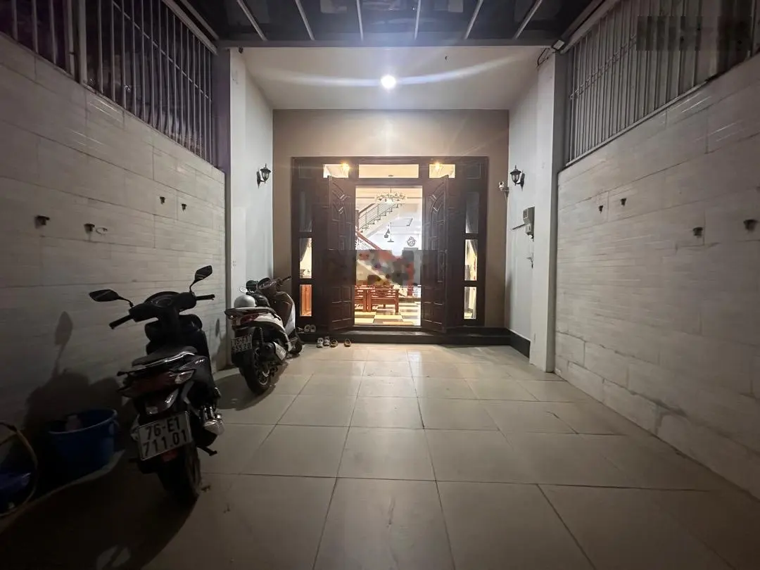 Cần bán nhà 3 tầng 3 mê mặt tiền hoà cường nam hải châu vị trí siêu hot gần sông