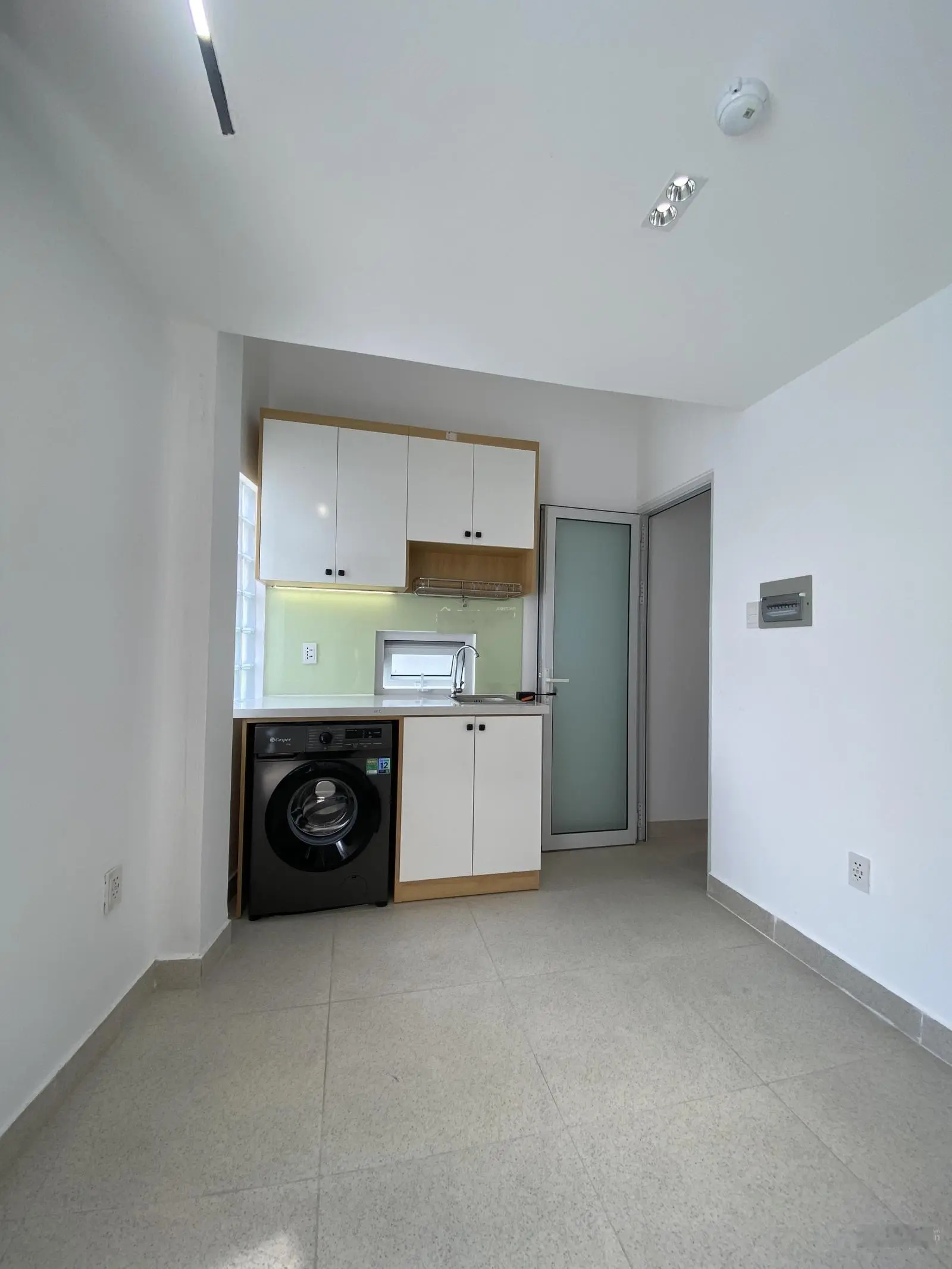 CHDV 3 tầng, 162m2 - ngang 6m, công nhận đủ, TN 60tr/th, cạnh Phú Mỹ Hưng, Quận 7