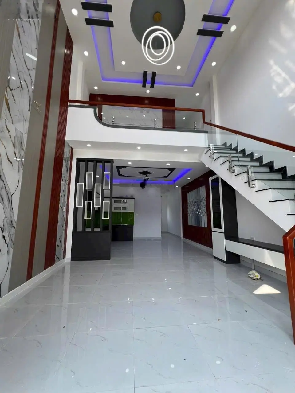 Bán nhà 1T1 lửng mới xây, tặng nội thất cơ bản, thích hợp cho gia đình 2 - 4 người ở, SHR