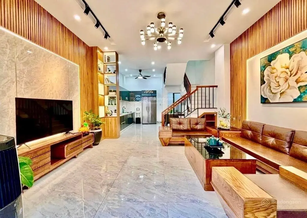 Nhà 4tầng kiên cố trung tâm hoà cường bắc hải châu,cách nhà 30m tô đậu đỗ ngày đêm -full nội thất