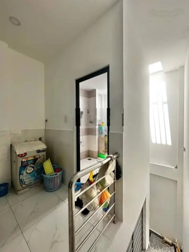 Bán căn nhà Trần Văn Đang, Phường 11, Quận 3 51m2 giá 3ty250 sổ sẵn