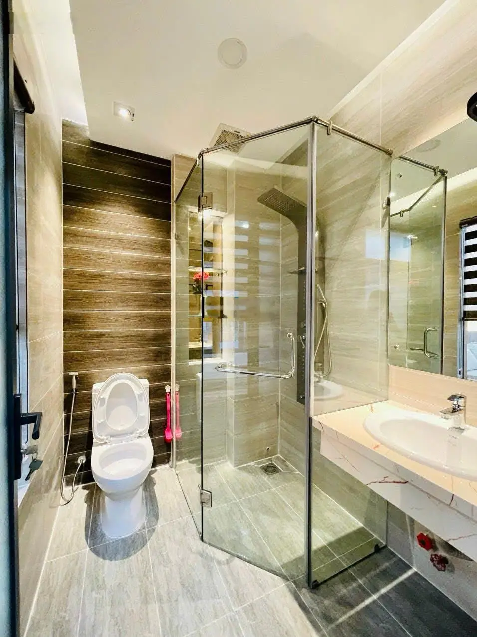 Bán nhà phố liền kề tại 68 Nguyễn Tư Giản, Gò Vấp SHR