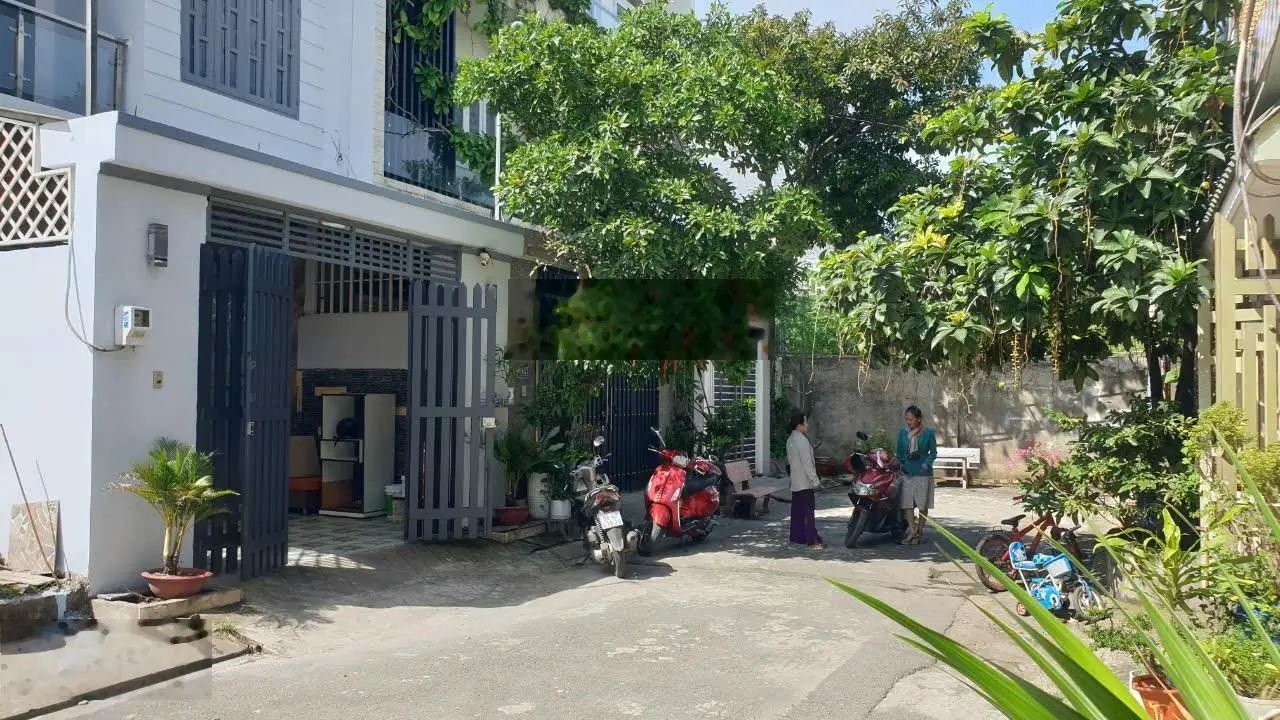Nhà 1 lầu 4PN , DT : 5 x 19m gần chợ đại hải , đường nhựa xe tải vào tới nhà