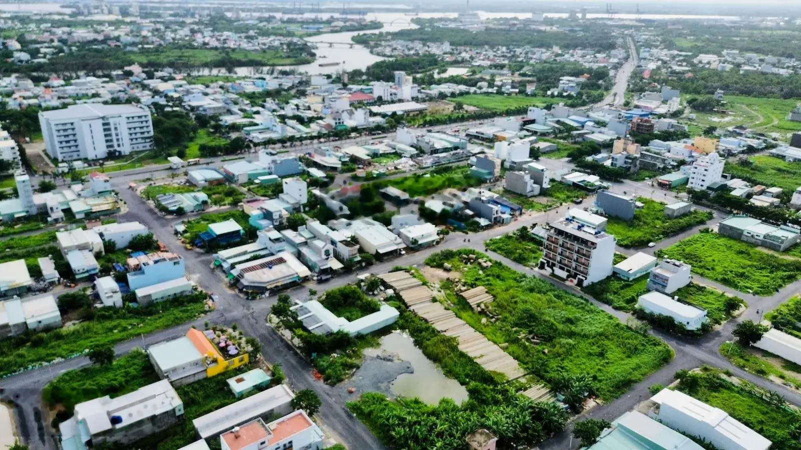 KDC Nam Sài Gòn bán 5 nền có vị trí đẹp, đường lớn, view công viên thuận tiện kinh doanh buôn bán