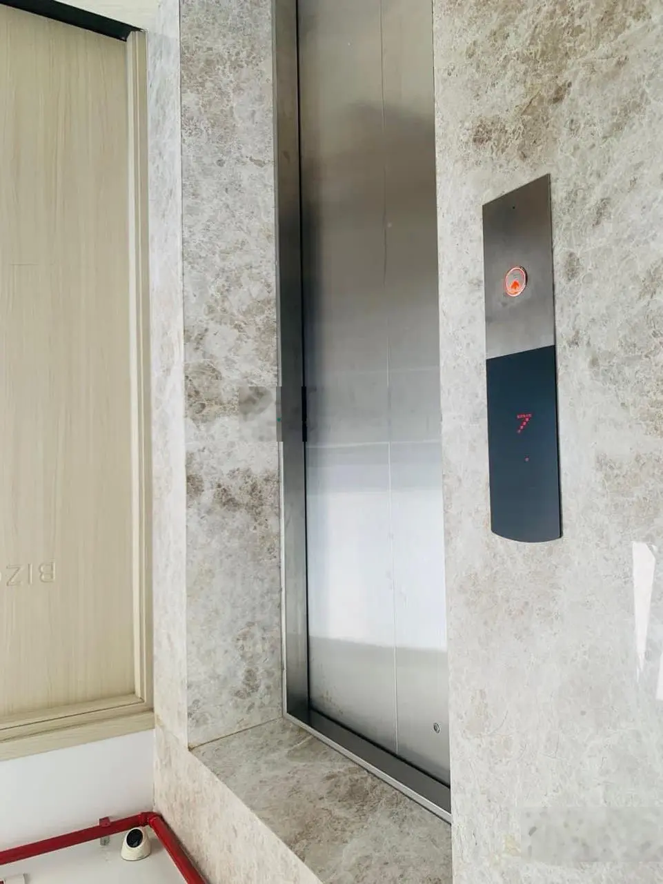 Bán toà căn hộ 8 tầng siêu đẹp