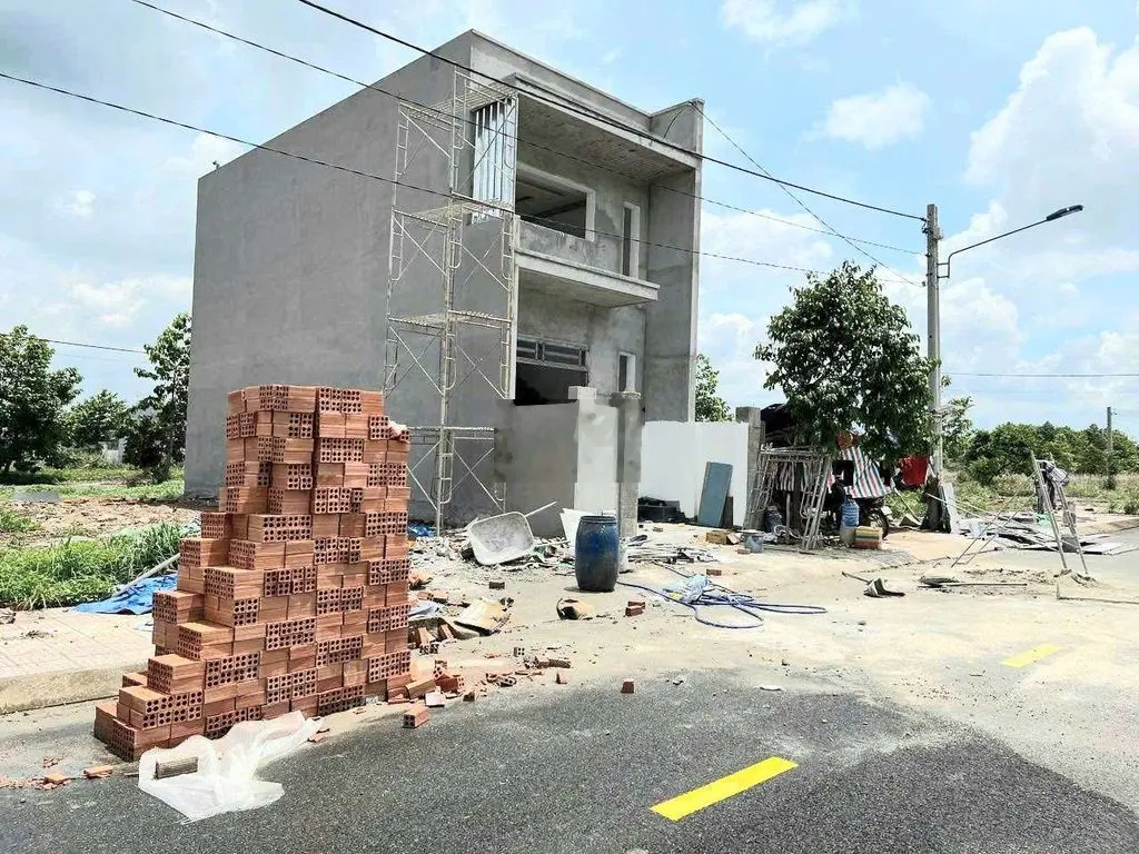 ĐẤT MẶT TIỀN ĐƯỜNG P.6 TÂN AN