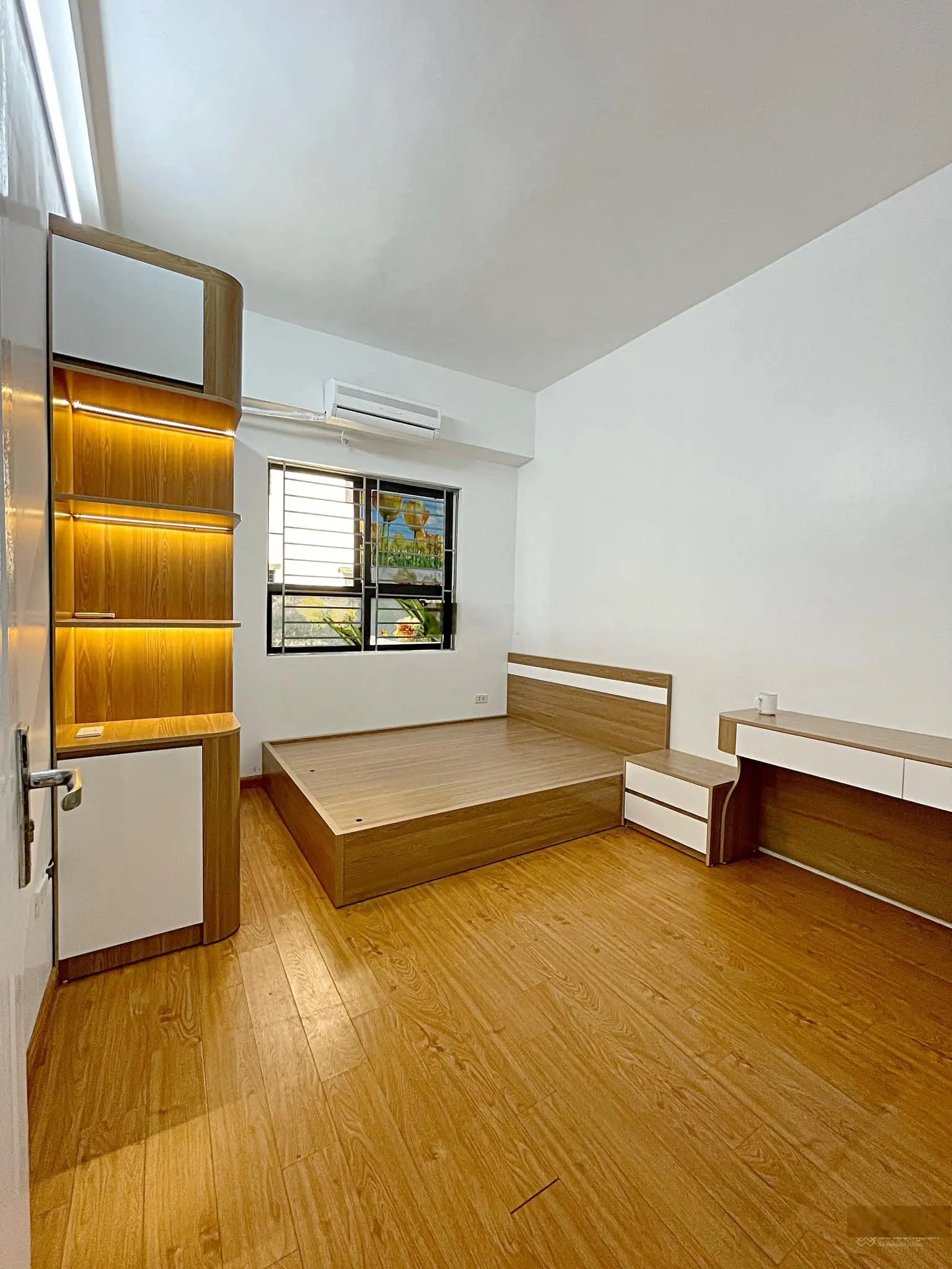 Bán nhanh căn hộ 3PN diện tích 82m2 vốn vào chỉ từ 800 triệu, sẵn sổ đỏ căn hộ sinh dòng tiền