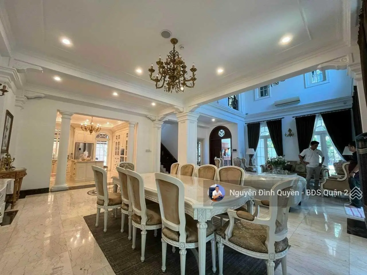 Biệt thự khu 215 Nguyễn Văn Hưởng - 250m2 - 3 lầu đẹp - sân vườn hồ bơi - chỉ 52 tỷ