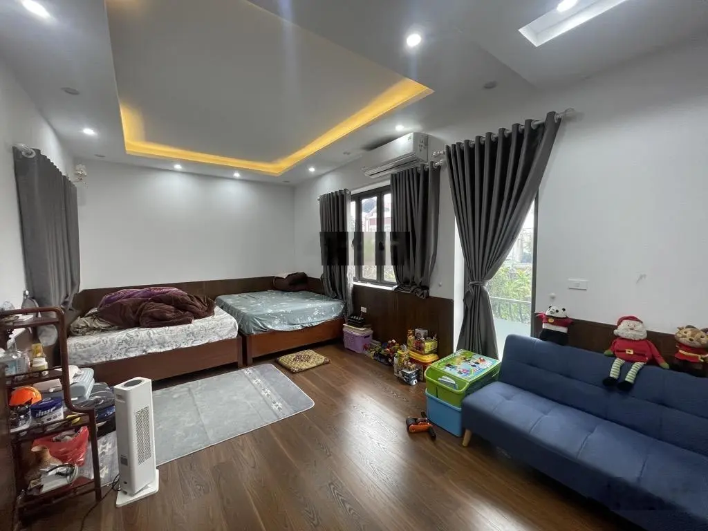 BIỆT THỰ VƯỜN AN YÊN 120m2/ 2 tầng/ 13.6 tỷ - Lưng Tựa Sơn, Mặt SÁT Hồ, Đường 10M,THOÁNG VĨNH VIỄN
