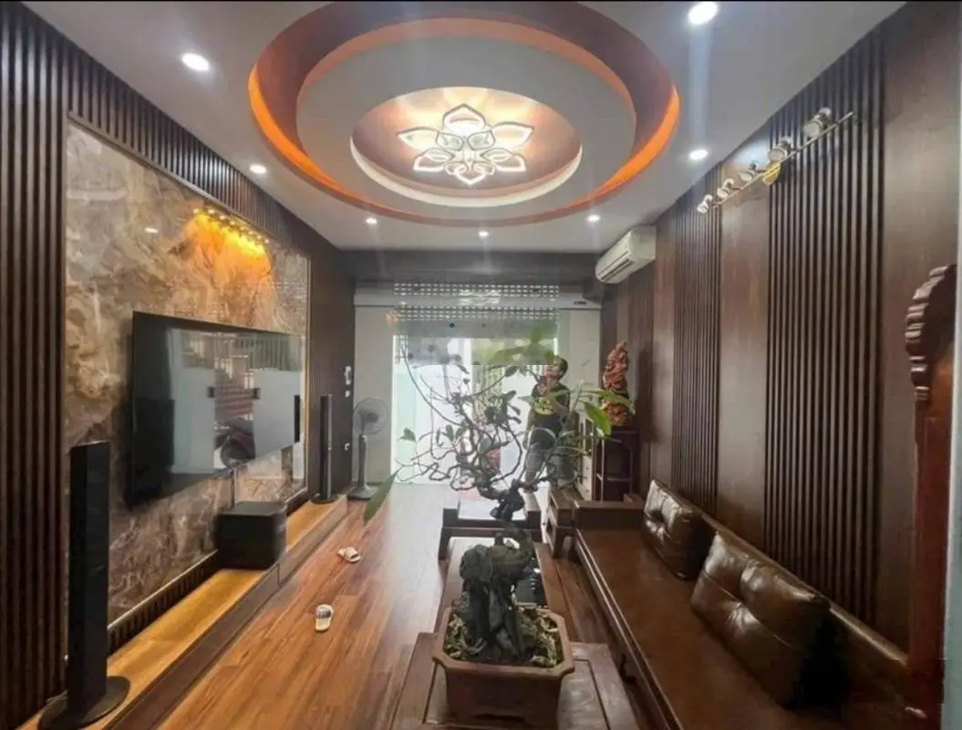 Bán nhà riêng 5 tầng tại Đường Nguyễn Đình Chiểu, Hà Nội