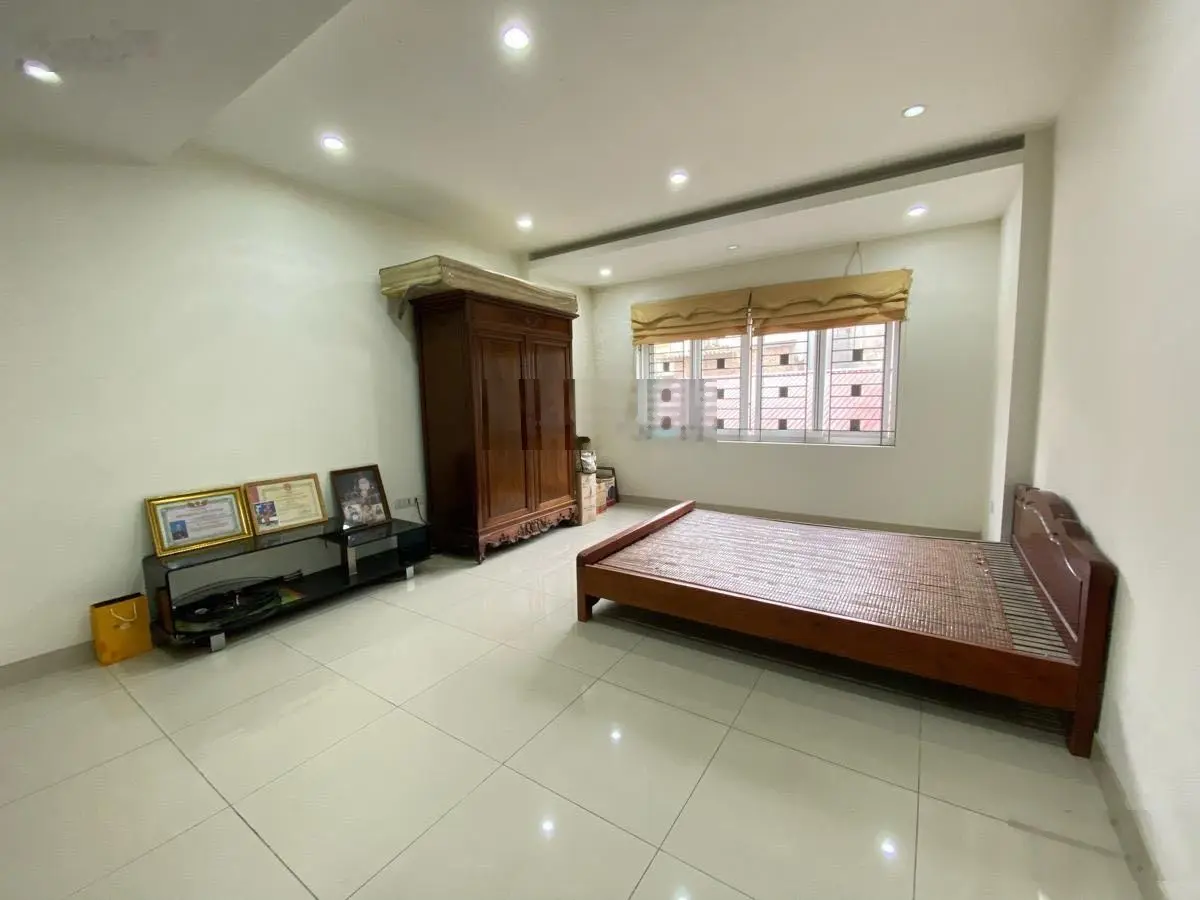 Bán nhà phố Vạn Bảo, Ba Đình, ô tô tránh, 85m2 x 4 tầng, giá 18.8 tỷ
