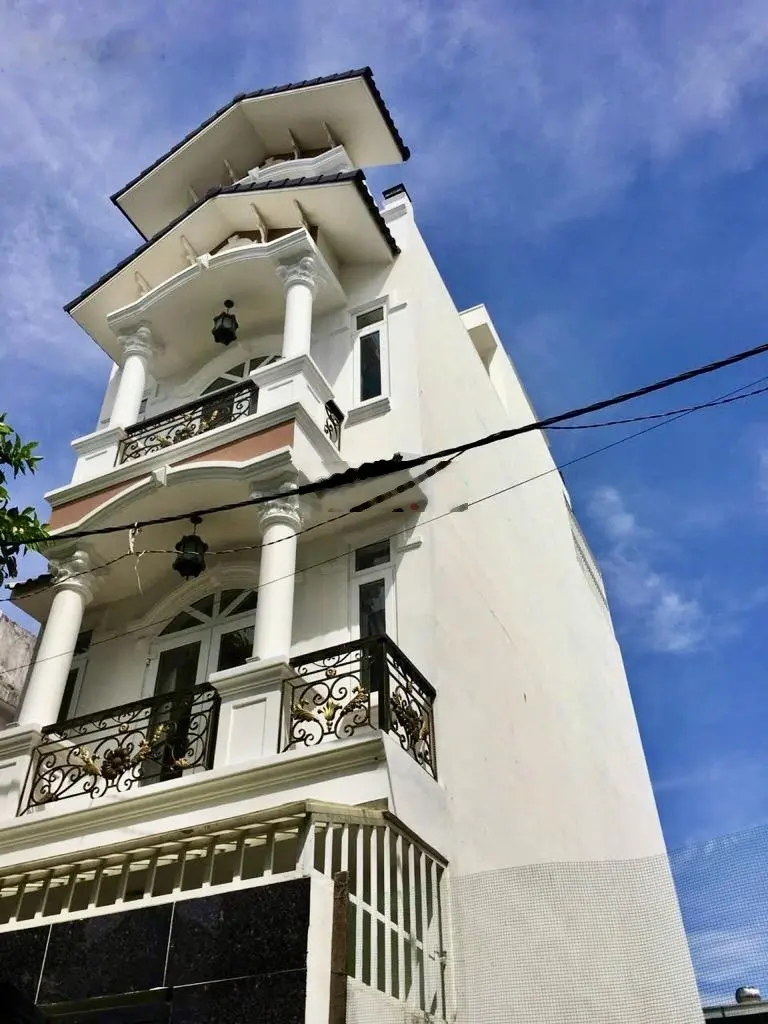 Nhà 4 tầng, hẻm nhựa xe tải vi vu, khu phân lô đồng bộ, kế KDC Hồng Long, 4,6x16m, 8,3 tỷ