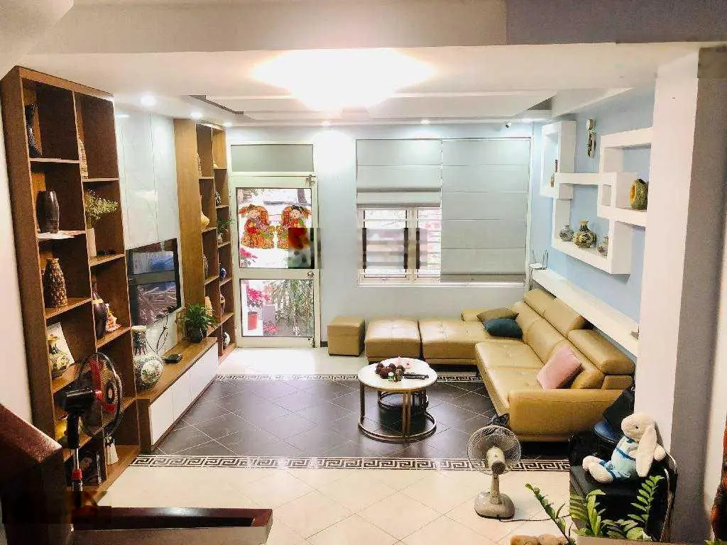 BÁN NHÀ MẶT HỒ MAI DỊCH, VỈA HÈ- Ô TÔ TRÁNH- Ô CHỜ THANG MÁY, KD ĐỈNH, 74,1M2, GIÁ 18 TỶ.