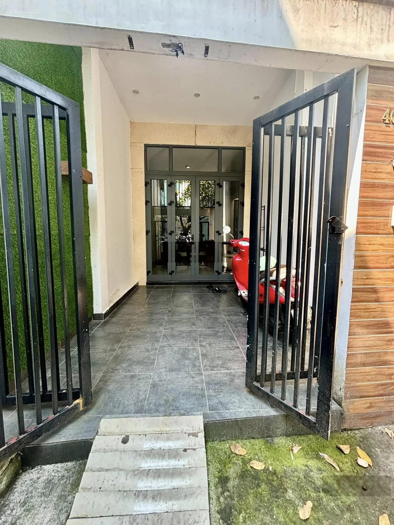 Bán nhà chính chủ Hoàng Diệu, 2 tầng cách đường chính 53m, kiệt trước nhà gần 4m