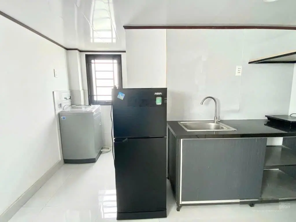Bán CHDV 90m2, 6 tầng, 17 phòng có gác, thang máy, đường xe hơi, P4 Quận 8, dòng tiền 1,1tỷ/năm