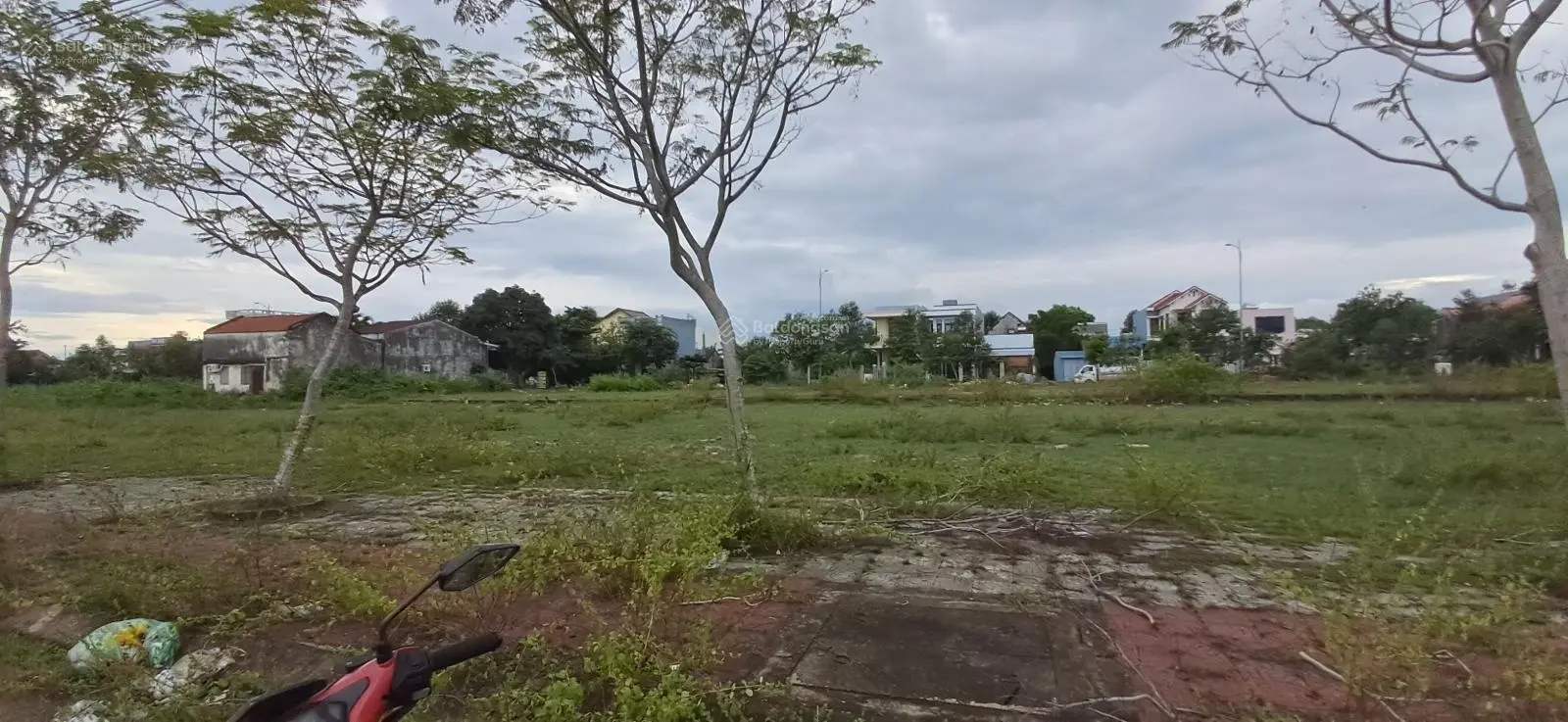Bán đất mặt tiền đường Lê Đức Thọ đấu lưng trường đại học Y giá chỉ 2.45 tỷ 121m2