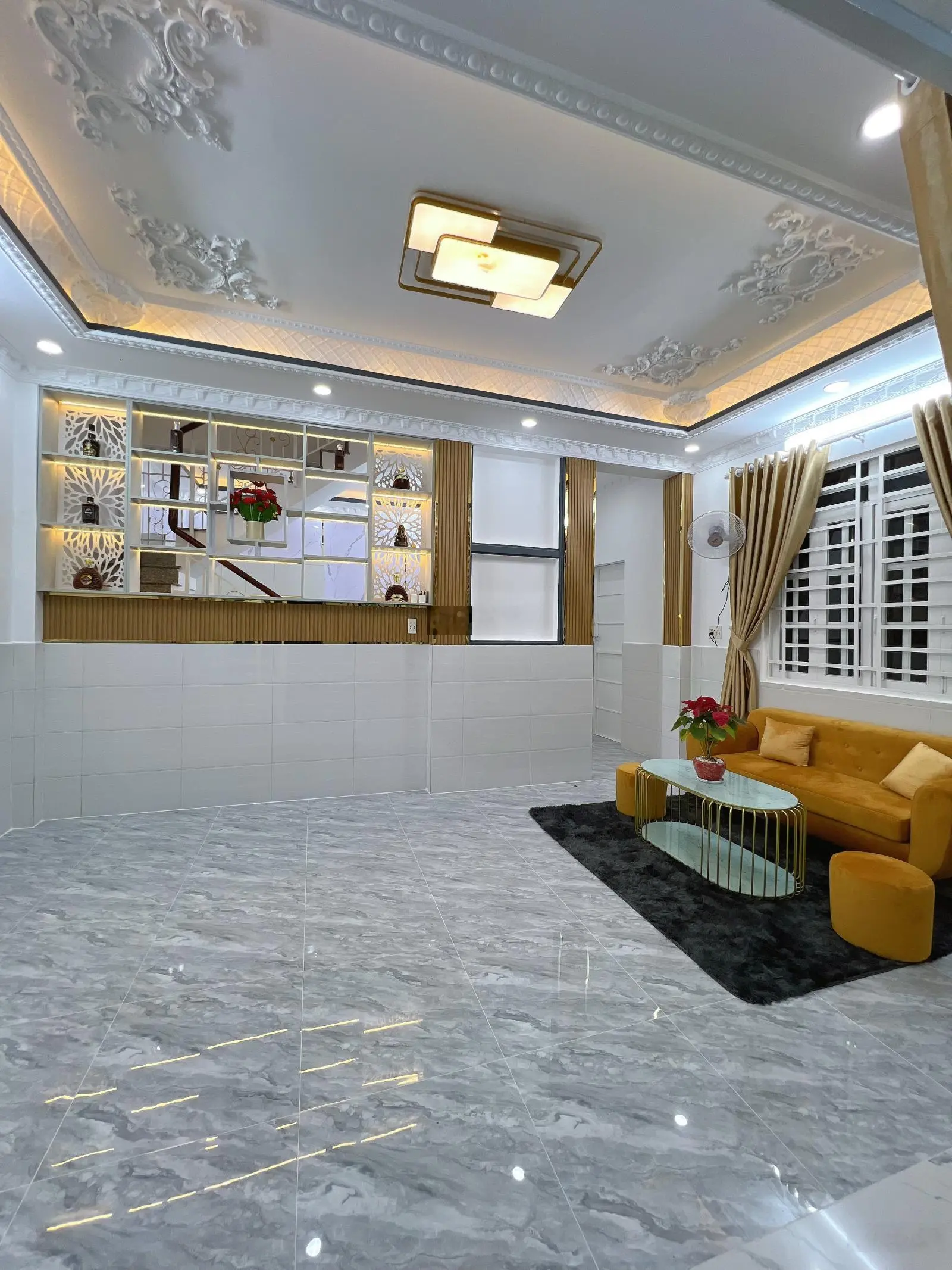 Bán nhà quận 7, đường huỳnh tấn phát, 5,5m x 10m nhà 2 tầng, 3pn, 2wc shr ccvb 2,25 tỷ.