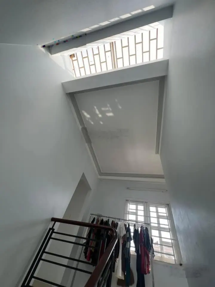 Bán nhà 5.9x16m, 4 tầng, đường 6m Trần Thái Tông, hẻm 42 đẹp xe tải tránh nhau, sổ hồng; 9.6 tỷ TL