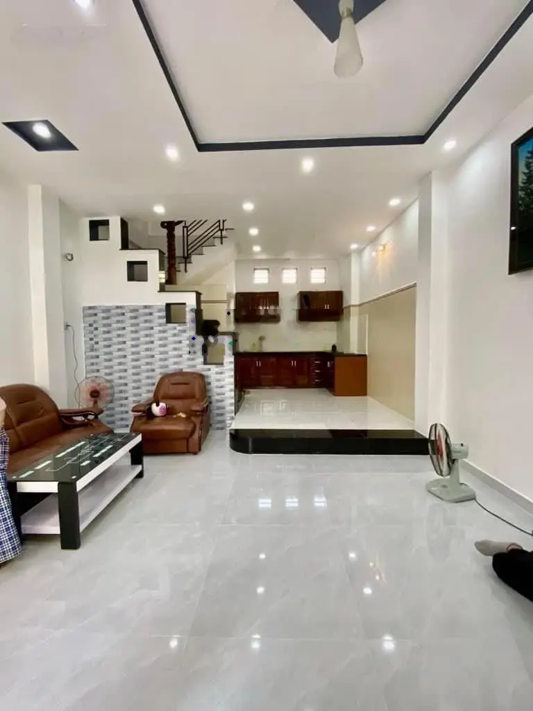 Cô tôi bán gấp căn nhà Nguyễn Thái Sơn, P5, Gò Vấp 1T2L 74m2(5*14,8m) giá 2tỷ880 sổ hồng chính chủ