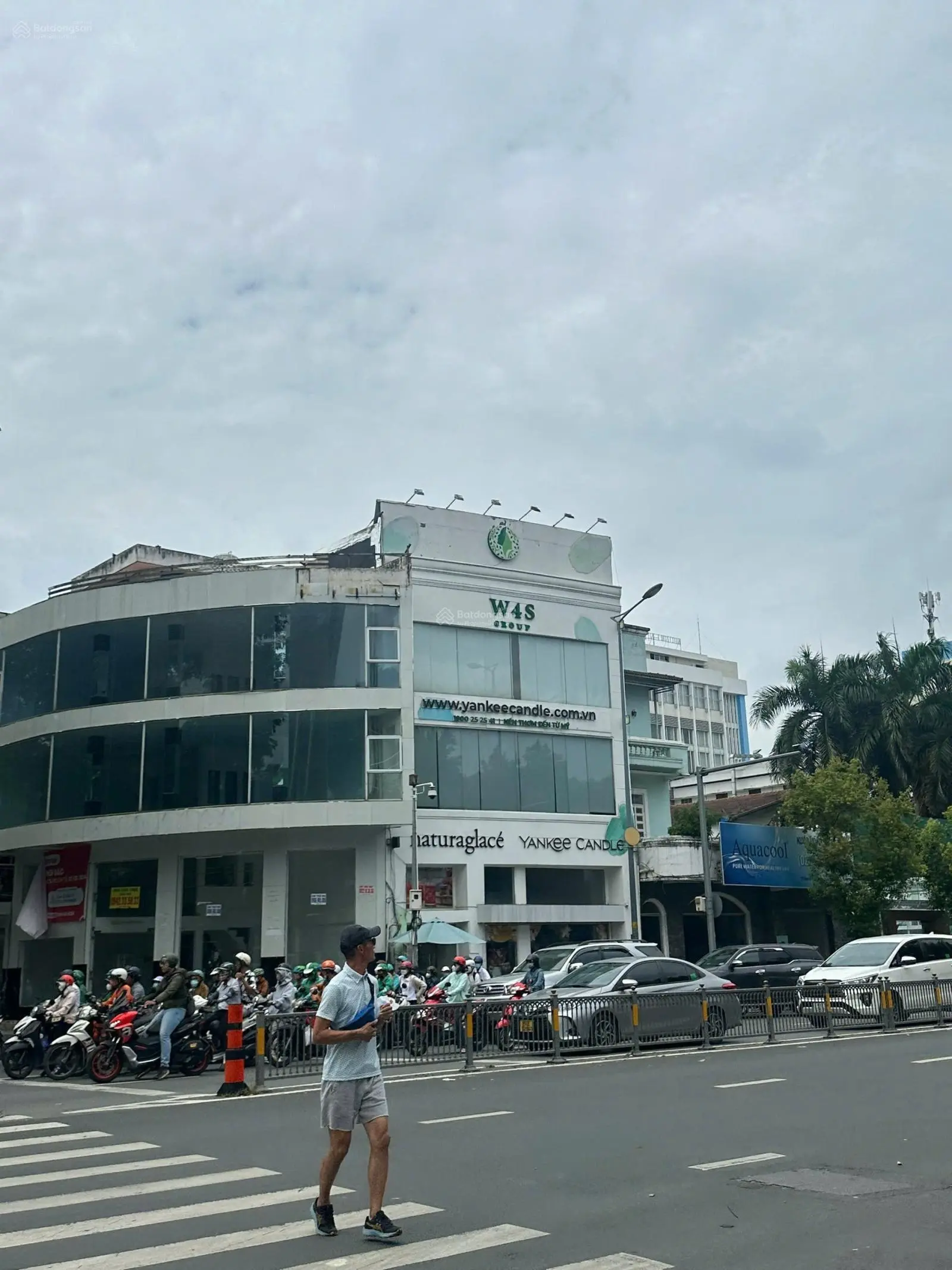Bán đất tặng nhà. nhà mặt tiền đường tạ quang bửu, khu vip cán bộ cấp cao. quận 8