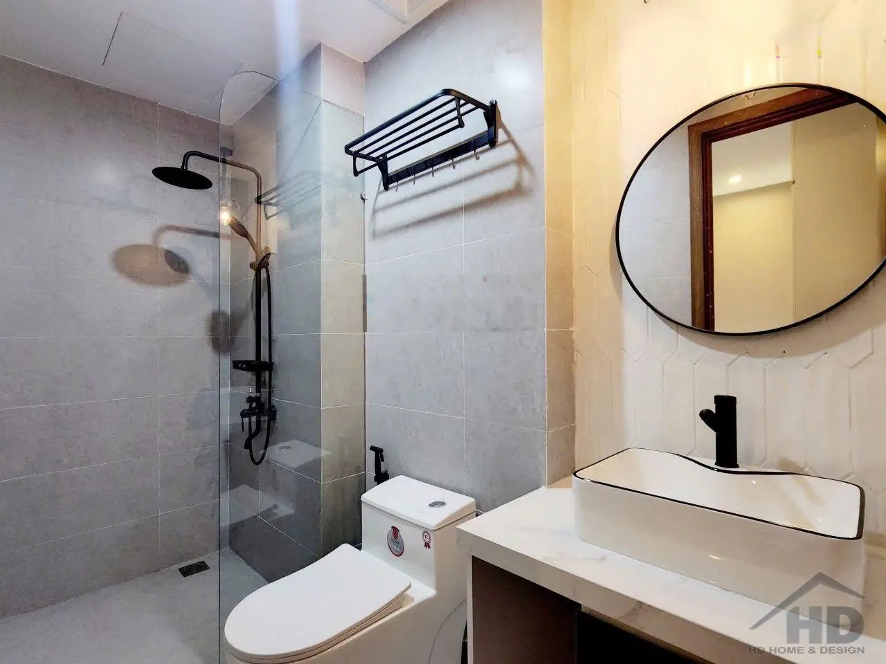NHÀ ĐẸP 3 TẦNG GẦN NGAY CHỢ HOÀ KHÁNH- ÂU CƠ-KIỆT Ô TÔ THÔNG- CÁCH ĐG CHÍNH 50m