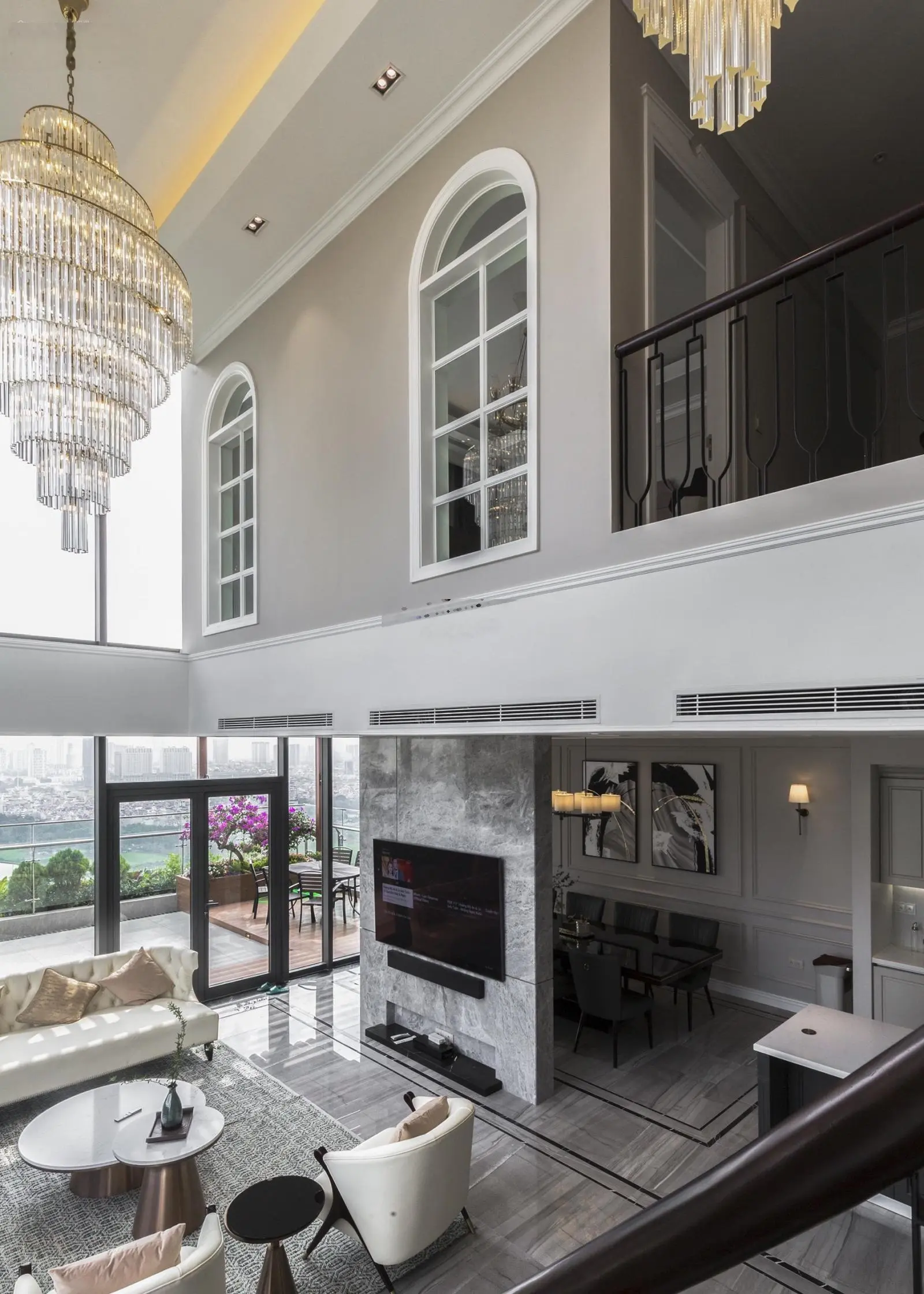 Vip! Bán penthouse dự án cao cấp Mỹ Đình Pearl DT: 286m2, 3PN+1+4VS, BC: ĐN, giá 32 tỷ (view hồ)