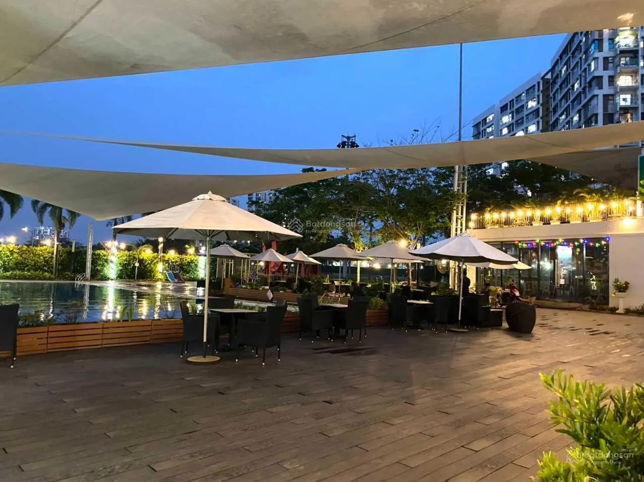 Bán nhanh CH Thương mại 40m2 (1PN + 1WC) ngay Q9 kế bên khu Lake View Q2. Lh : 0977 324 *** Thọ