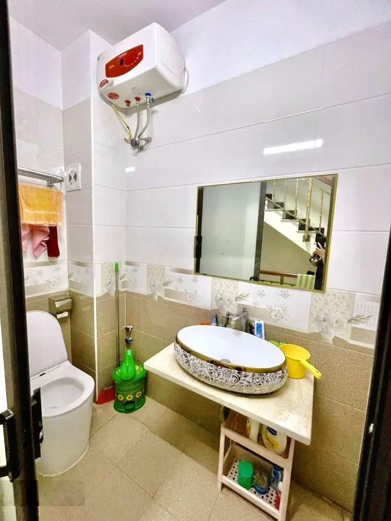 Bán nhà Nguyễn Văn Cừ 55m2 - chỉ hơn 10 tỷ - ô tô thông - kinh doanh - tặng full nội thất - dân xây