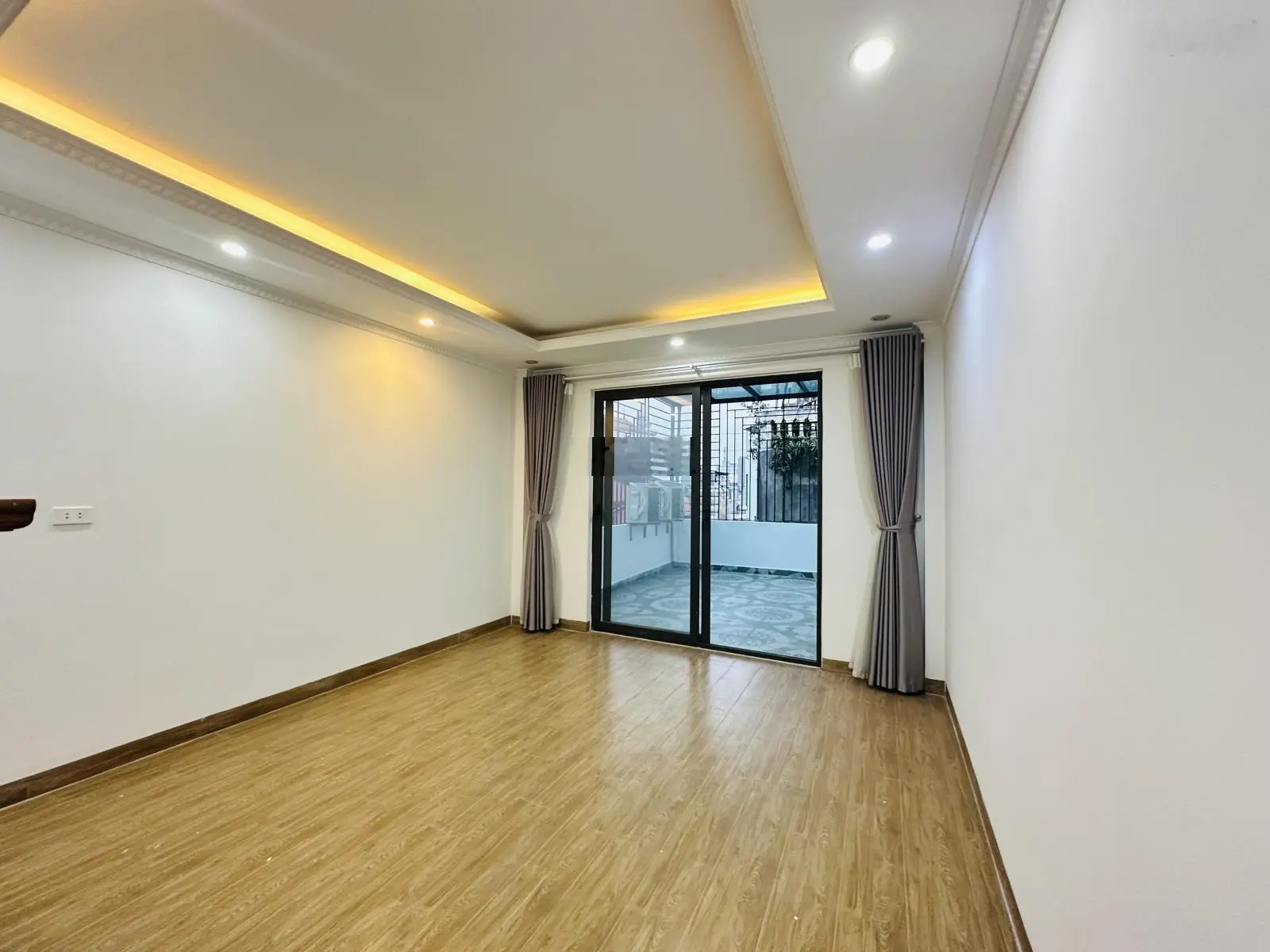 Mót bán hạ chào 200tr nhà đẹp phố Nguyễn Trãi - 48m2*5T*4m - kinh doanh online - hơn 8 tỷ