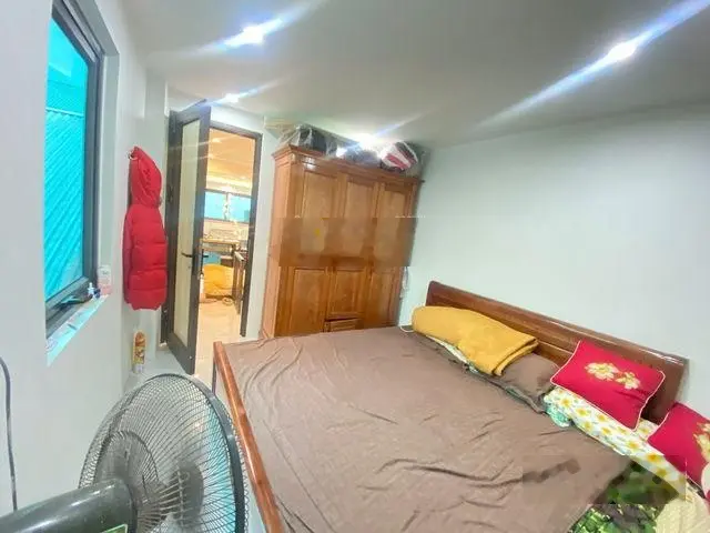 Bán gấp nhà 2 tầng Tân Xuân ôtô vào cửa nhà kiên cố ngõ nông xung quanh nhiều trường học giá 6,1 tỷ