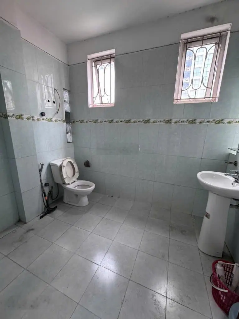 Bán nhà siêu phẩm mặt phố Khuất Duy Tiến 50m2, 6 tầng giá 24.8 tỷ