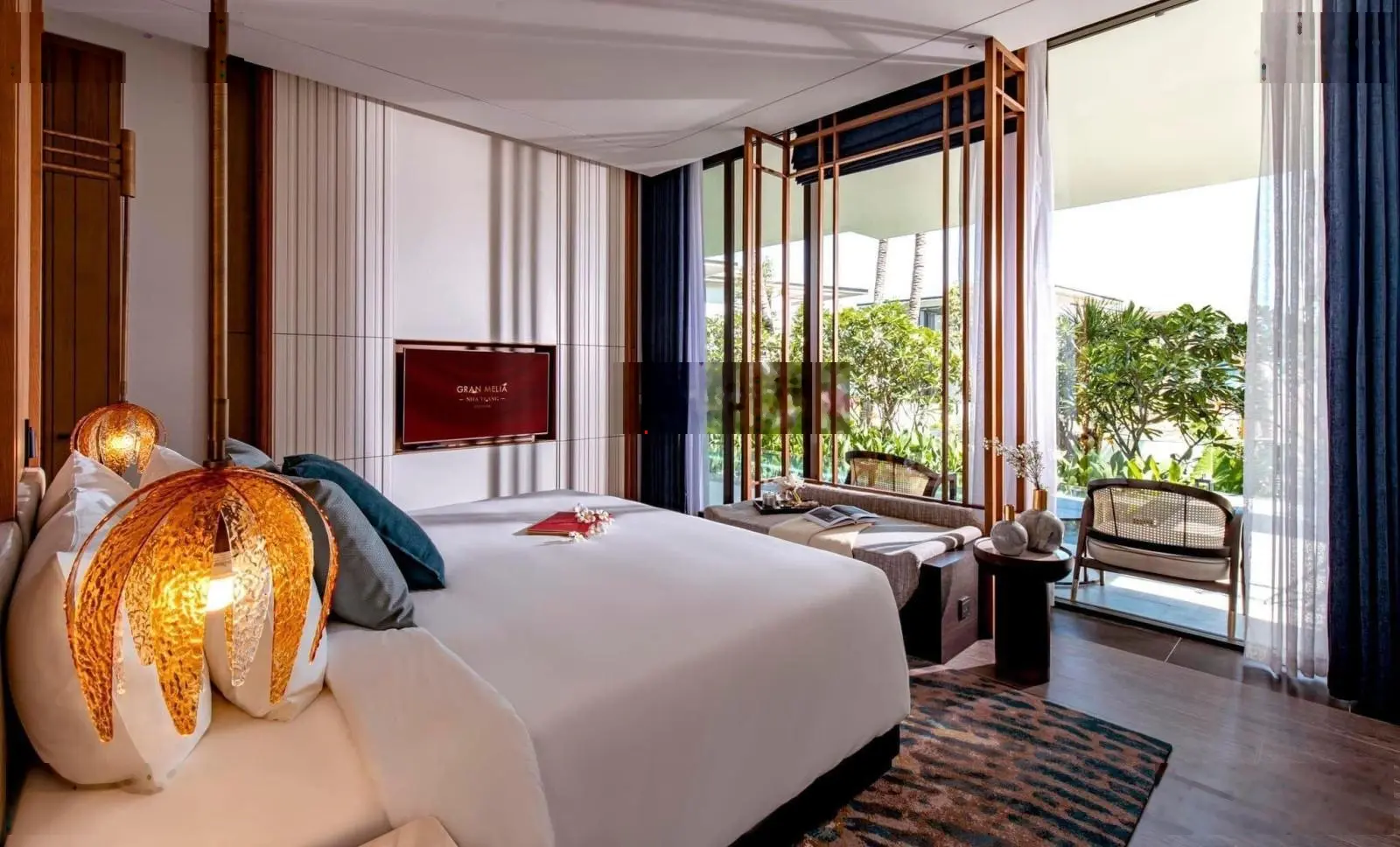 Bán biệt thự Gran Melia Nha Trang 3PN / 382m2 đã có sổ hồng, CSBH 2025 tặng 1kg vàng. LH 09o8982299