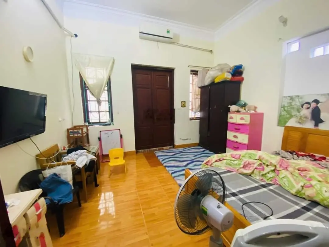 Cần bán nhà trong ngõ Miêu Nha ( Tây Mỗ) 55m, 3 tầng, Mt 4.5m, giá 5.5 tỷ Quận Từ Liêm